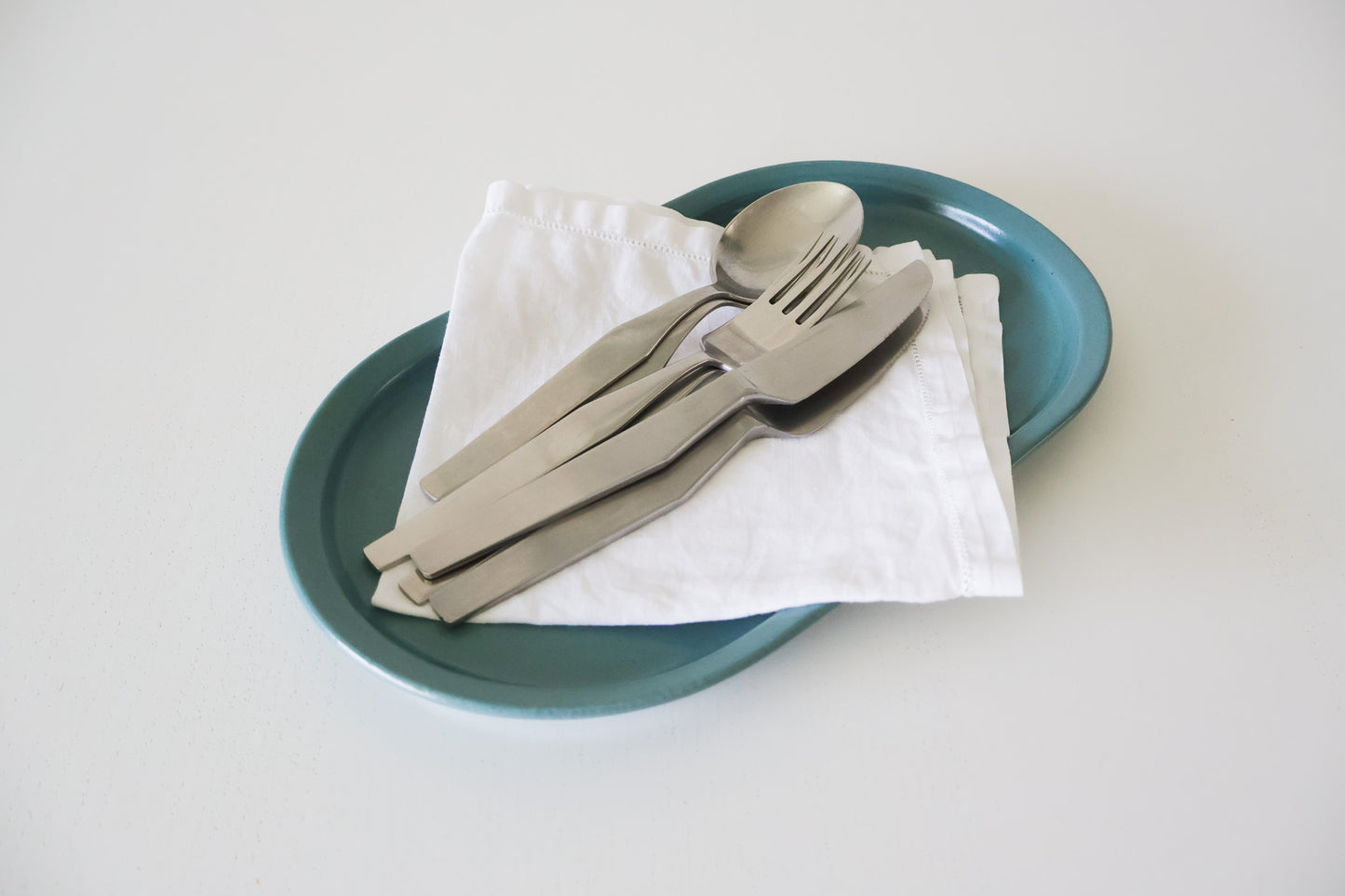 Vermont Green Oval Plate