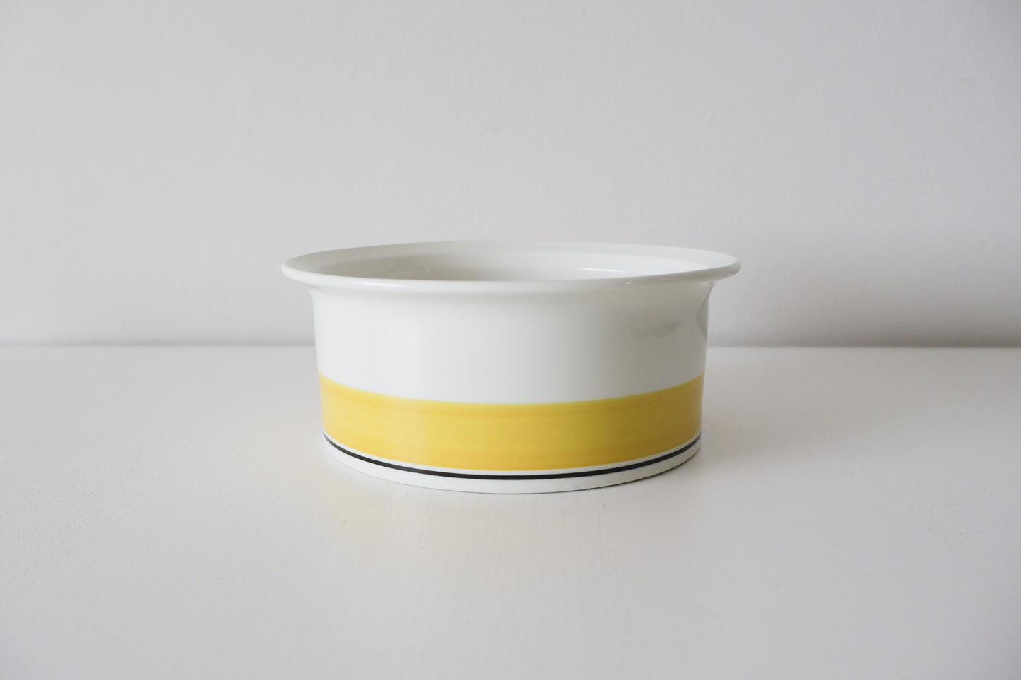 Faenza Yellow Medium Serving Bowl