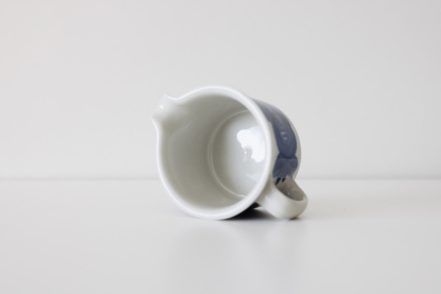 Anemone Creamer #1