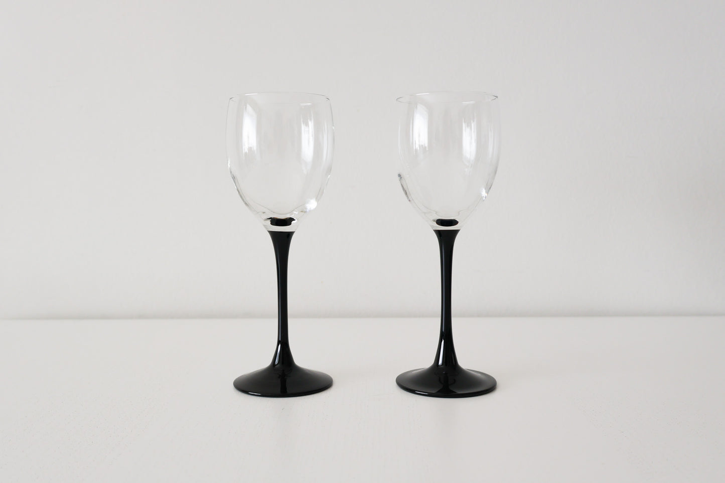 Black Stem Wine Glass