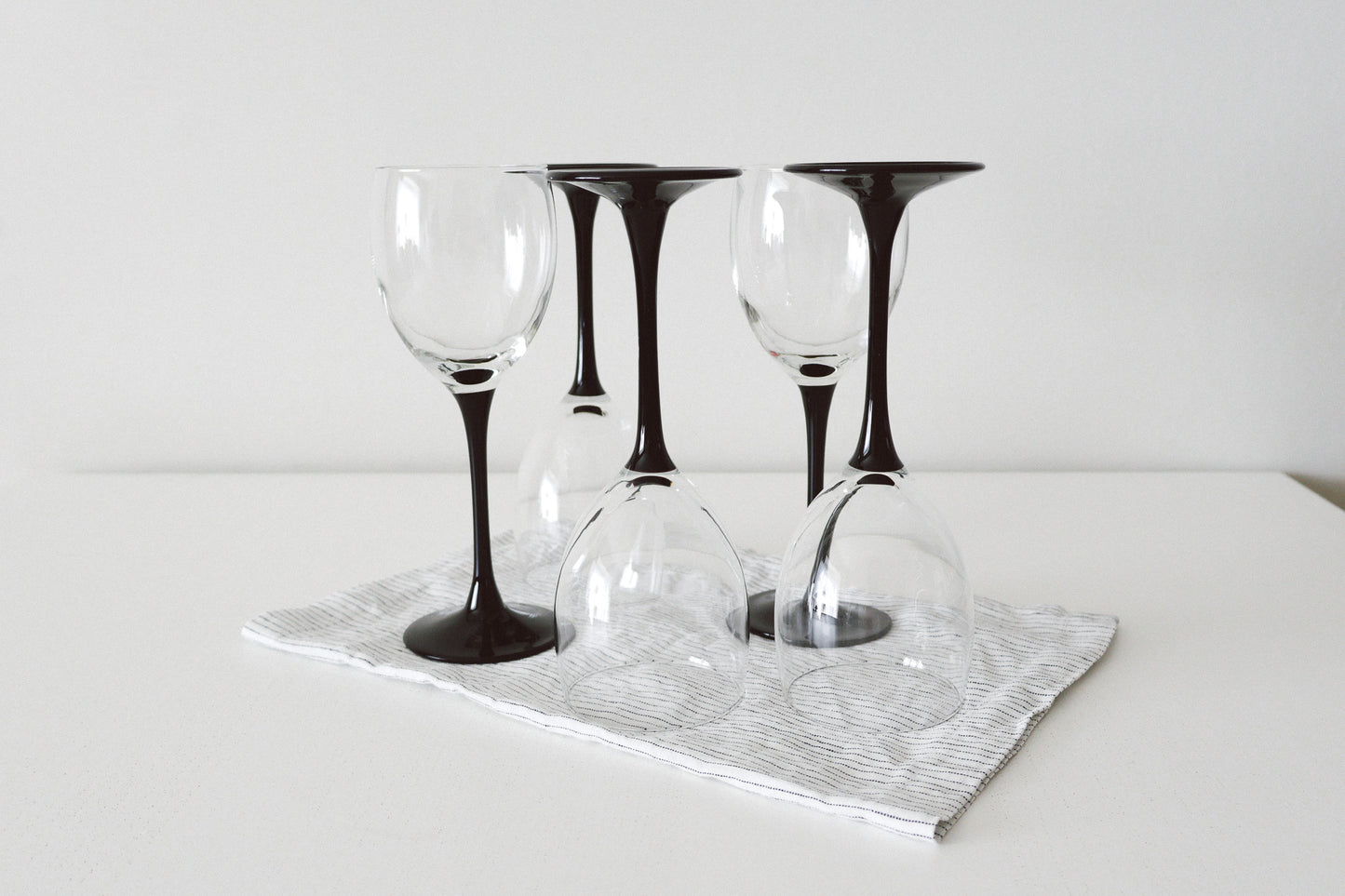 Black Stem Wine Glass