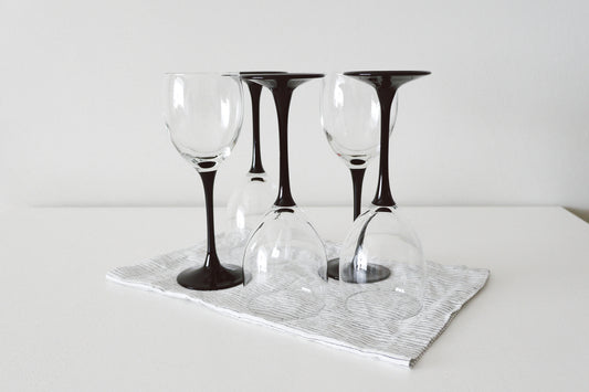 Black Stem Wine Glass